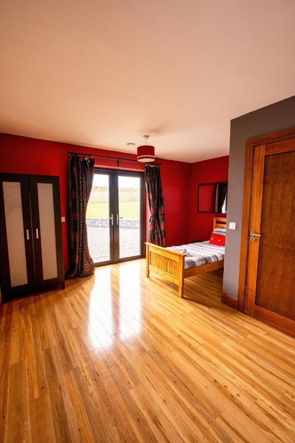 House By The Sea & Golf Course Villa Enniscrone Exterior foto